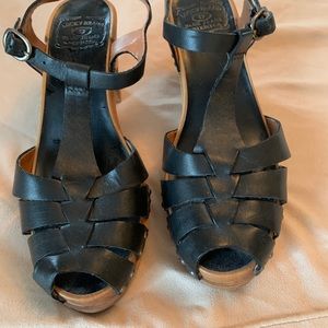 Lucky Brand block heel platform sandal